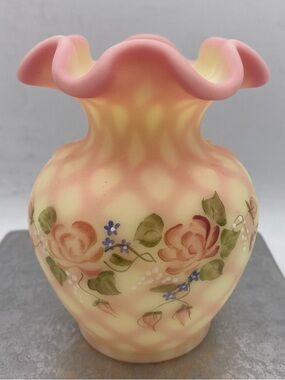 Fenton Burmese Diamond Optic Satin Hand Painted Rose Trellis Small Vase Glowy 4”